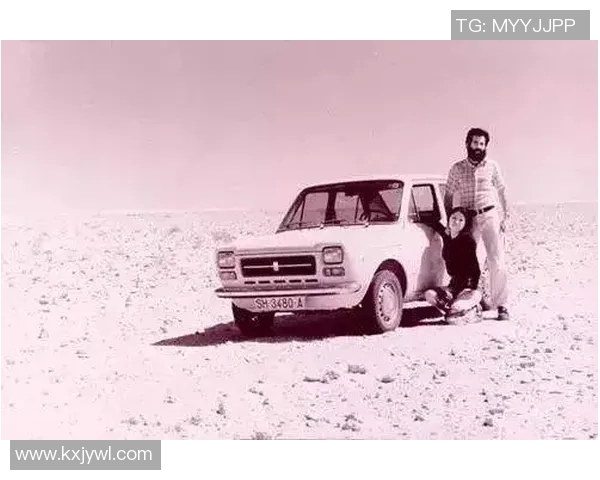 揭秘足球星的老公身份与甜蜜婚姻生活背后的故事 揭秘足球星的老公身份与甜蜜婚姻生活背后的故事