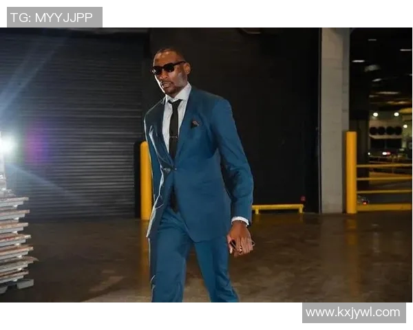 衬衫设计创新足球球星图案穿搭潮流展现运动精神