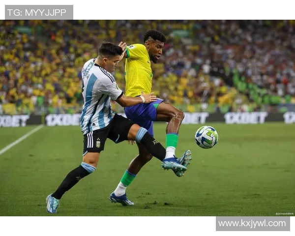 现役足球世界第一球星争议解析及其对全球足坛影响的深度剖析